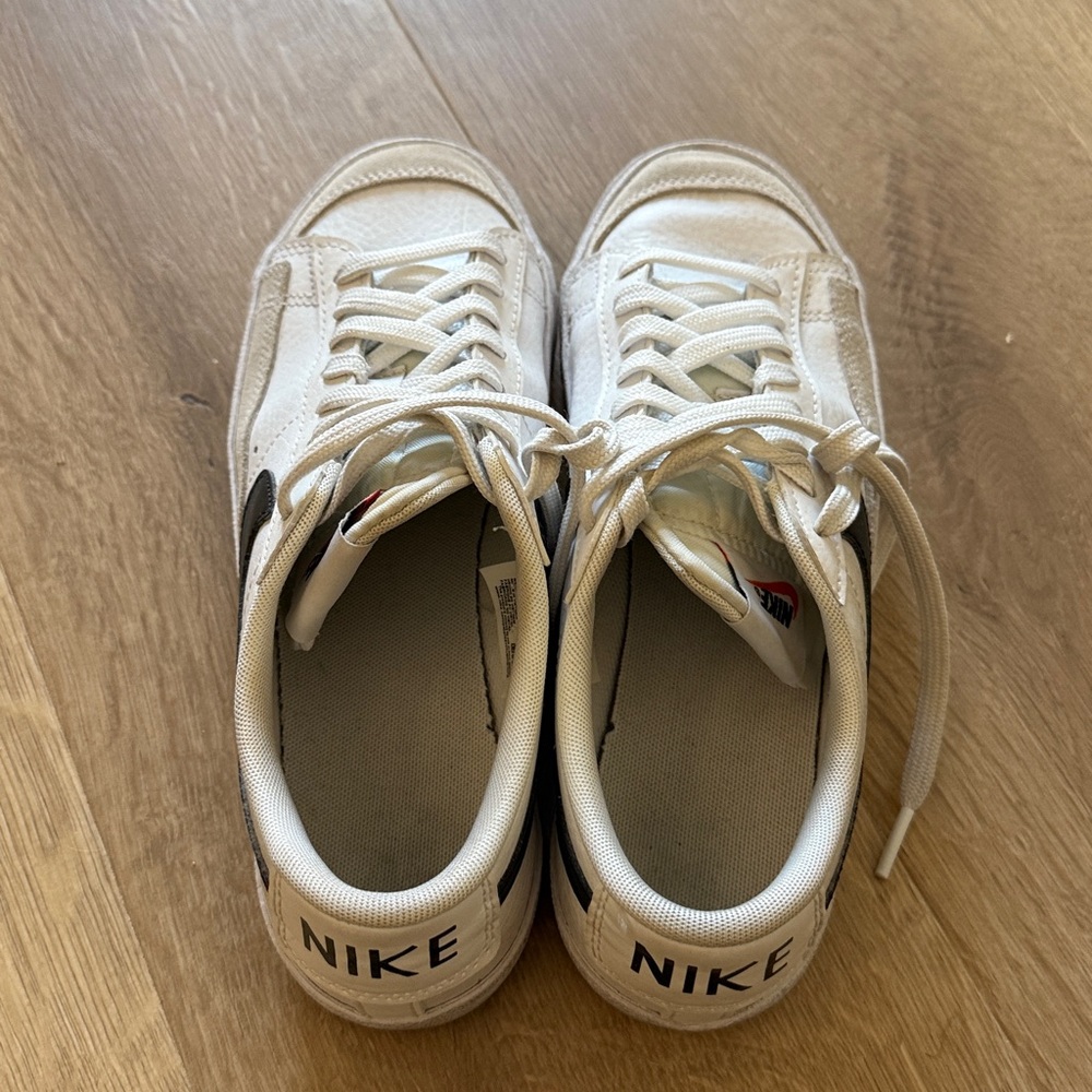 Nike Blazer’77 - Picture 2 of 3